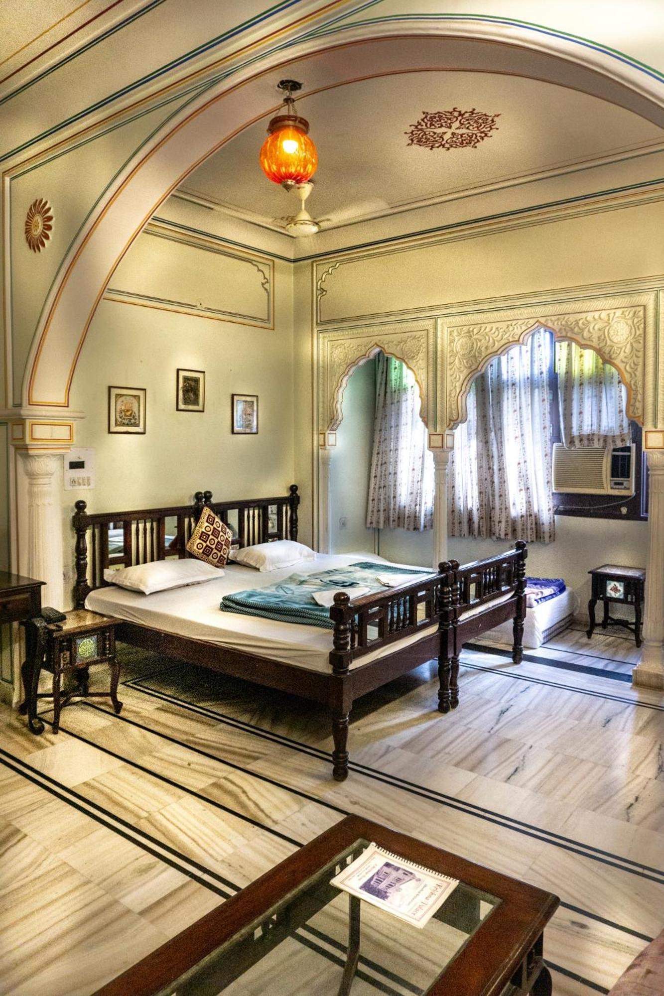 होटल Krishna Palace - A Heritage 3*