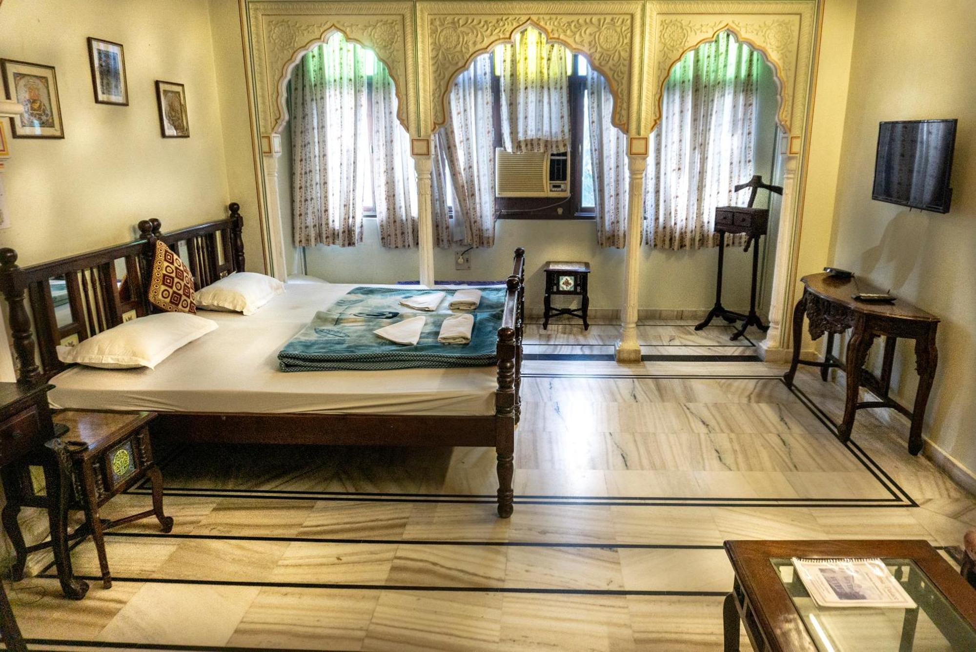 Krishna Palace - A Heritage होटल Jaipur